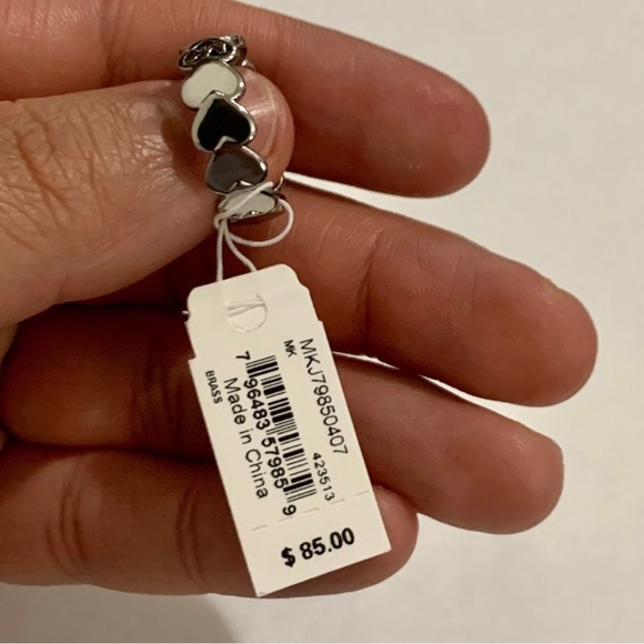 Michael Kors Silver-Tone Heart Eternity Ring Band Size 7 - Picture 11 of 13